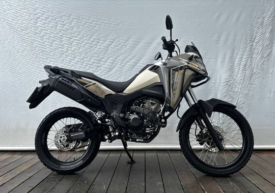 HONDA XRE 300 SAHARA ADVENTURE 